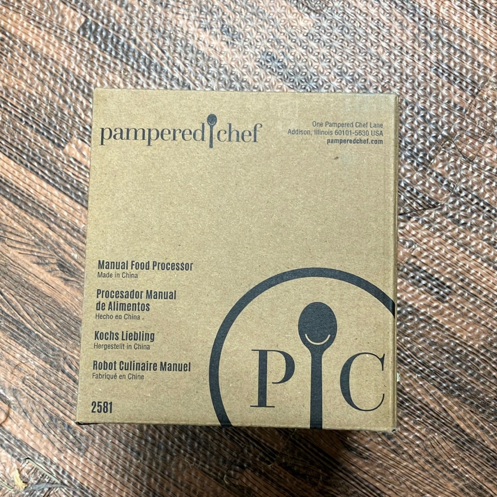 Pampered chef manual food processor- new